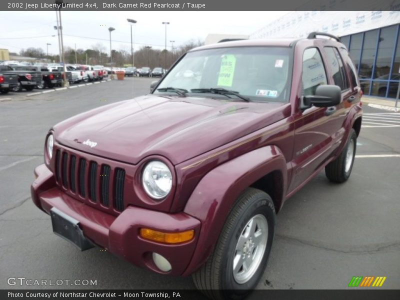 Front 3/4 View of 2002 Liberty Limited 4x4