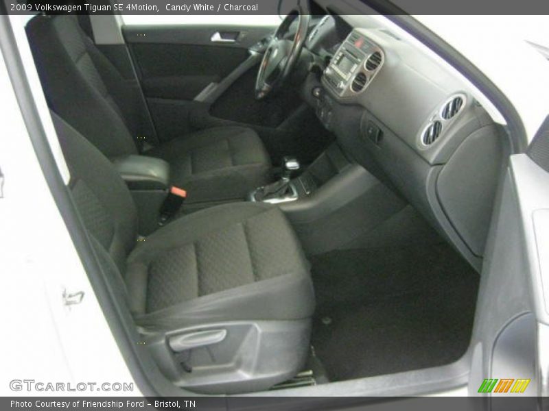 Candy White / Charcoal 2009 Volkswagen Tiguan SE 4Motion