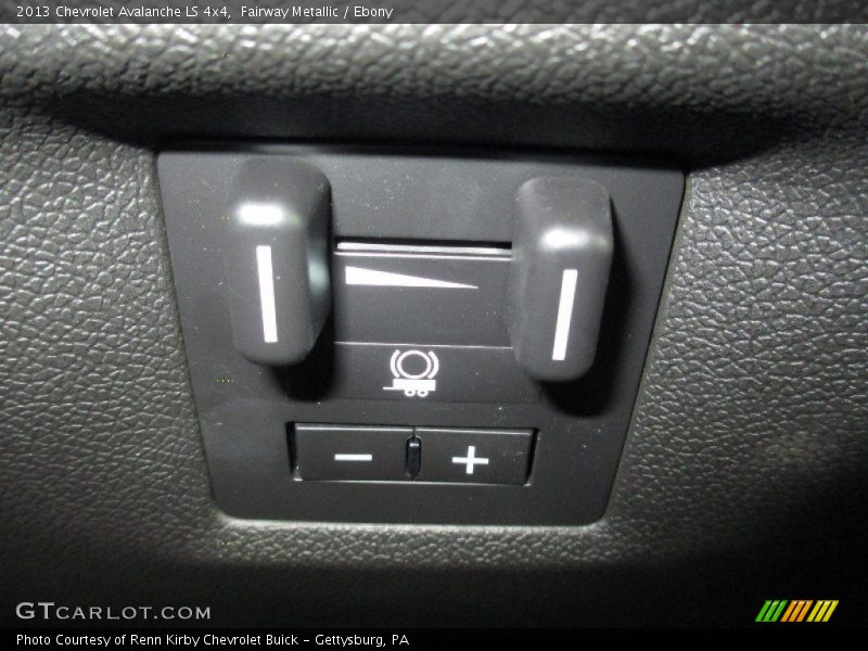 Fairway Metallic / Ebony 2013 Chevrolet Avalanche LS 4x4