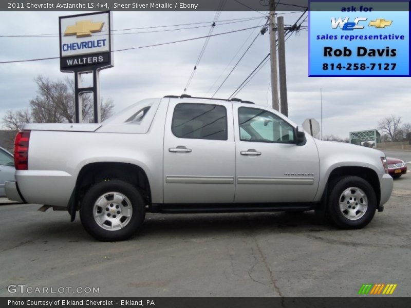 Sheer Silver Metallic / Ebony 2011 Chevrolet Avalanche LS 4x4