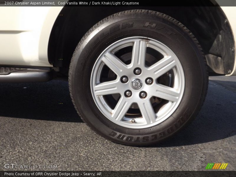 Cool Vanilla White / Dark Khaki/Light Graystone 2007 Chrysler Aspen Limited