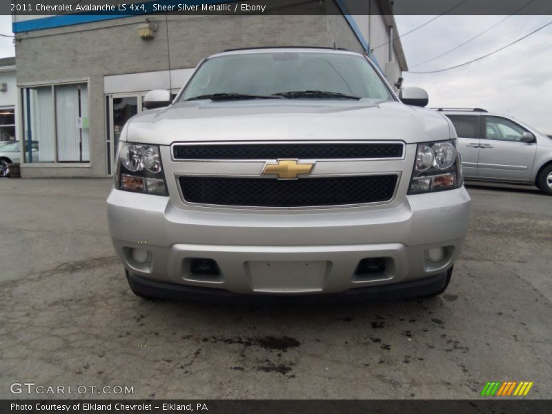 Sheer Silver Metallic / Ebony 2011 Chevrolet Avalanche LS 4x4