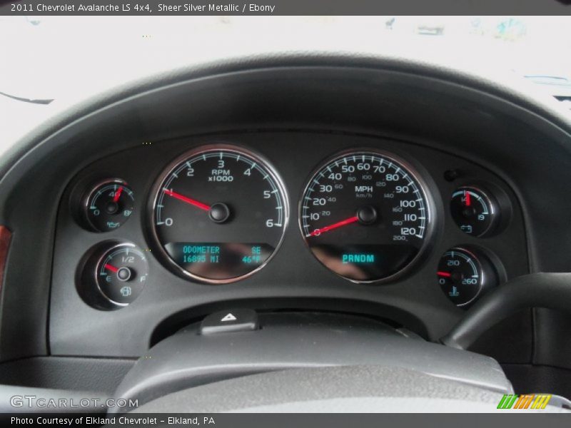 Sheer Silver Metallic / Ebony 2011 Chevrolet Avalanche LS 4x4