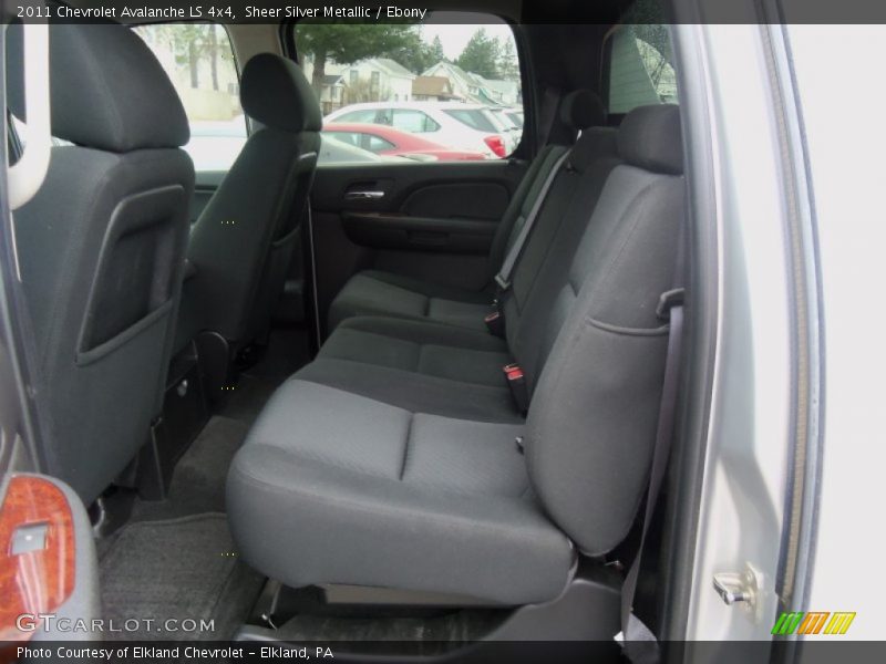 Sheer Silver Metallic / Ebony 2011 Chevrolet Avalanche LS 4x4