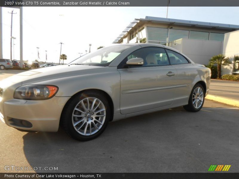 Zanzibar Gold Metallic / Calcite Cream 2007 Volvo C70 T5 Convertible