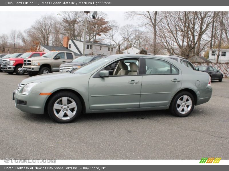 Moss Green Metallic / Medium Light Stone 2009 Ford Fusion SE