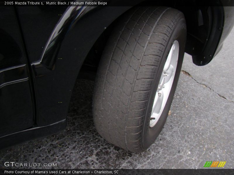Mystic Black / Medium Pebble Beige 2005 Mazda Tribute s