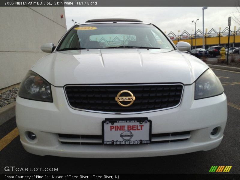 Satin White Pearl / Blond 2005 Nissan Altima 3.5 SE