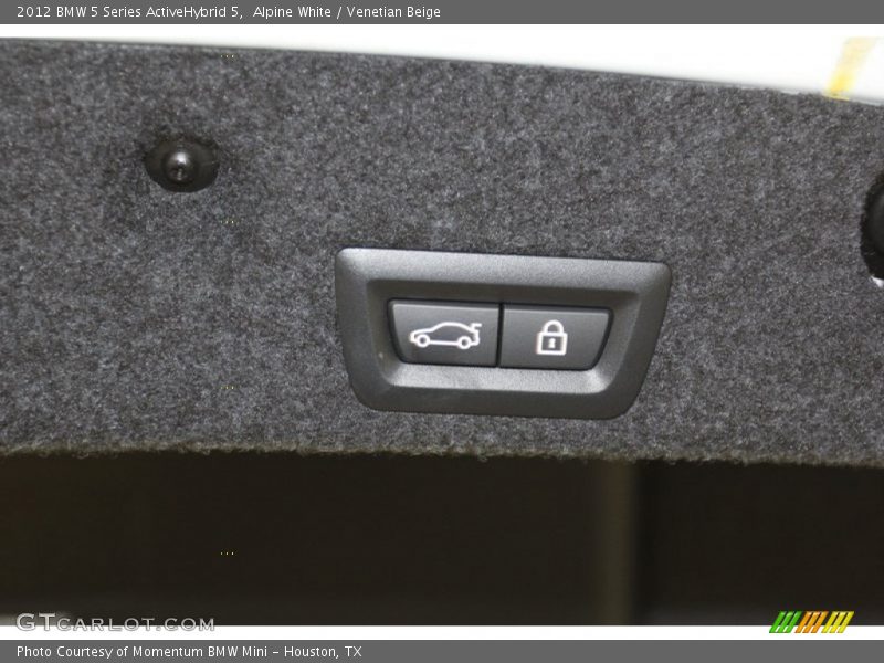 Controls of 2012 5 Series ActiveHybrid 5