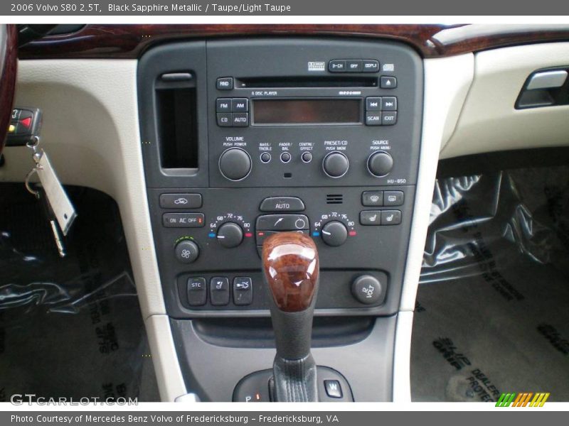 Black Sapphire Metallic / Taupe/Light Taupe 2006 Volvo S80 2.5T