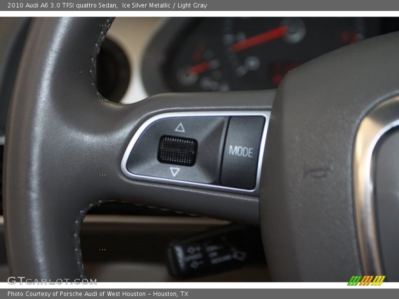 Controls of 2010 A6 3.0 TFSI quattro Sedan