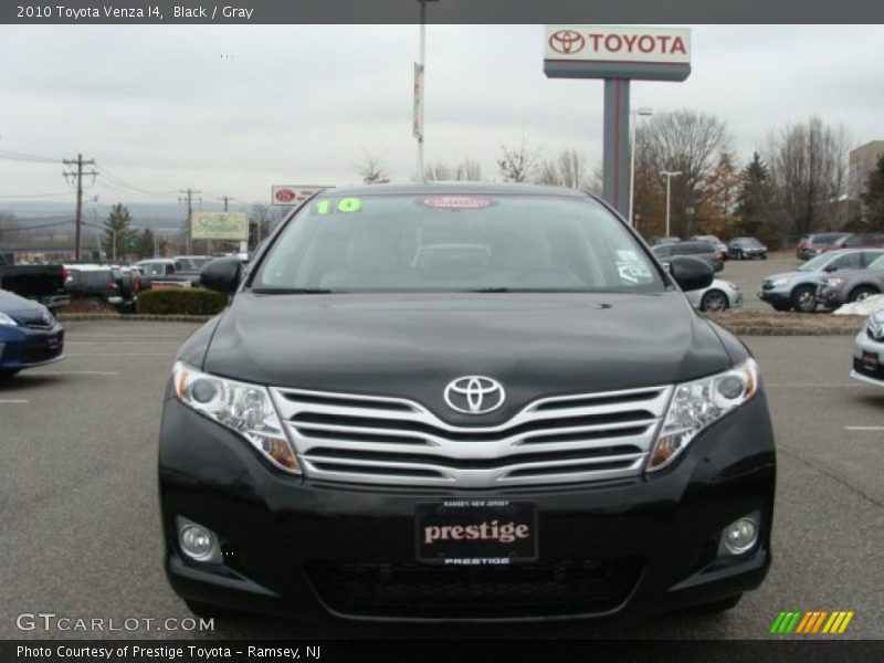 Black / Gray 2010 Toyota Venza I4