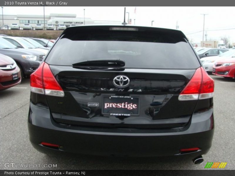 Black / Gray 2010 Toyota Venza I4