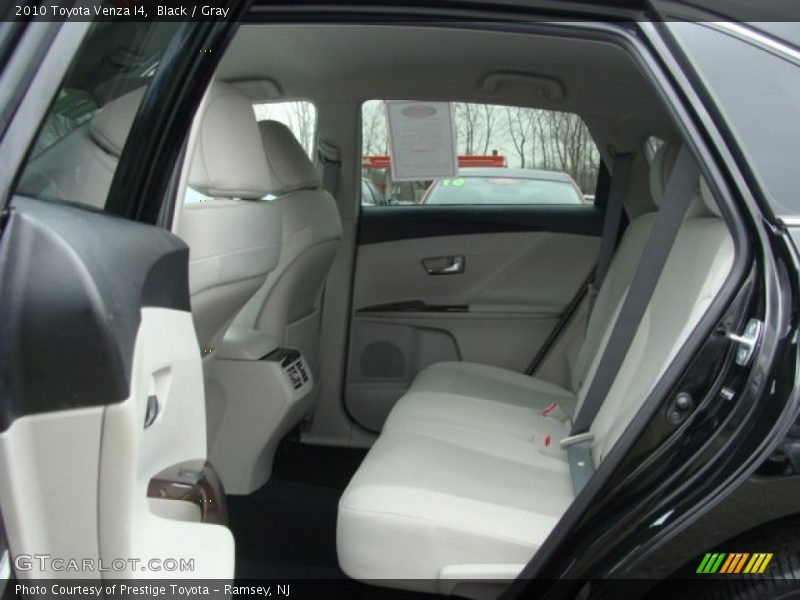 Black / Gray 2010 Toyota Venza I4