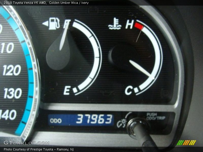 Golden Umber Mica / Ivory 2010 Toyota Venza V6 AWD