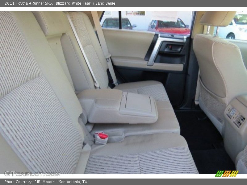 Blizzard White Pearl / Sand Beige 2011 Toyota 4Runner SR5