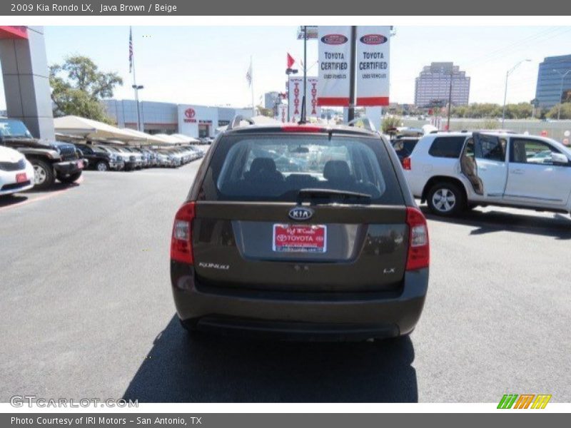 Java Brown / Beige 2009 Kia Rondo LX
