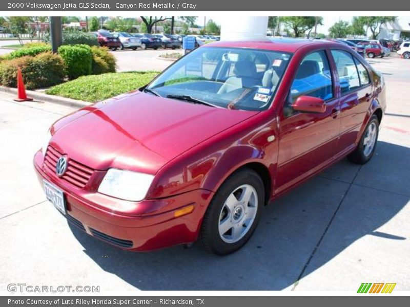 Canyon Red Metallic / Gray 2000 Volkswagen Jetta GLS Sedan