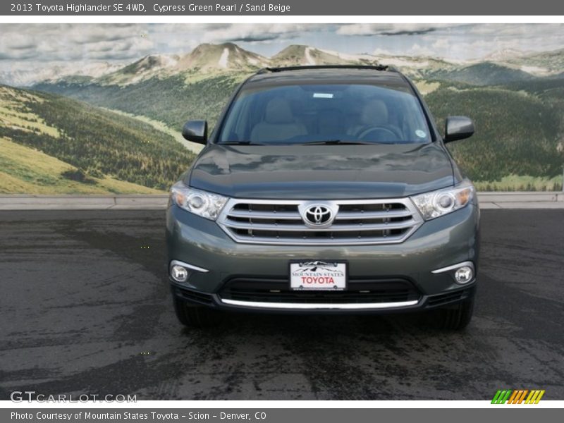 Cypress Green Pearl / Sand Beige 2013 Toyota Highlander SE 4WD