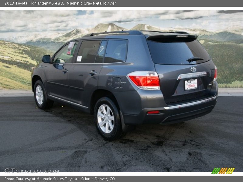 Magnetic Gray Metallic / Ash 2013 Toyota Highlander V6 4WD