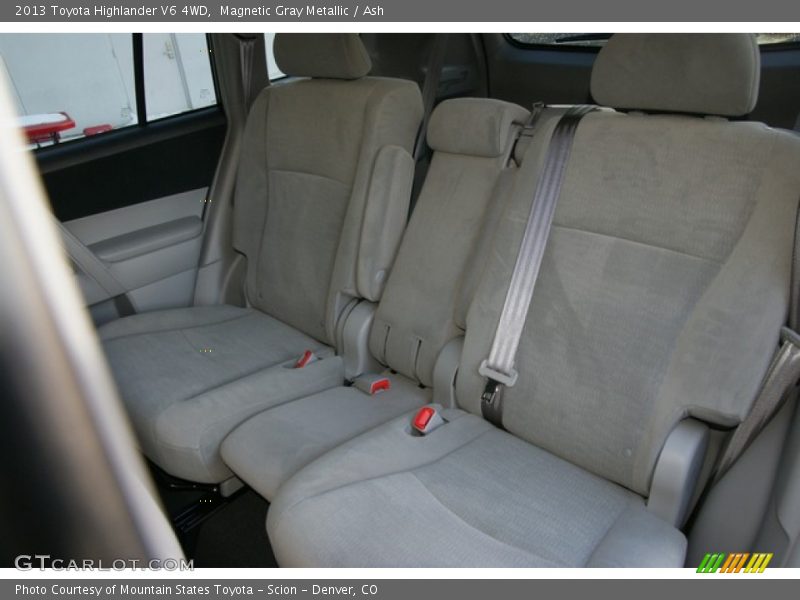Magnetic Gray Metallic / Ash 2013 Toyota Highlander V6 4WD