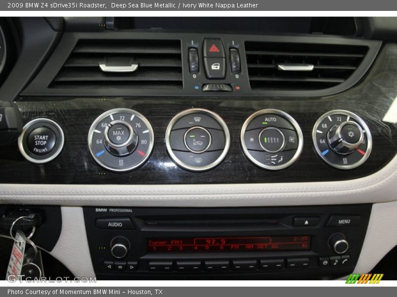 Controls of 2009 Z4 sDrive35i Roadster