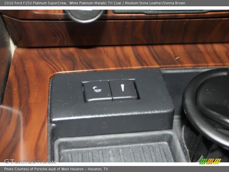 White Platinum Metallic Tri Coat / Medium Stone Leather/Sienna Brown 2010 Ford F150 Platinum SuperCrew