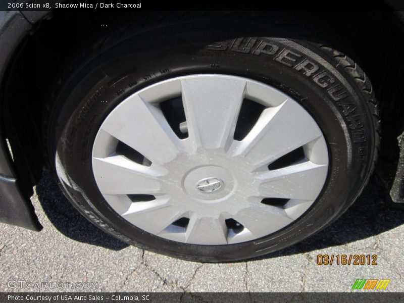 Shadow Mica / Dark Charcoal 2006 Scion xB