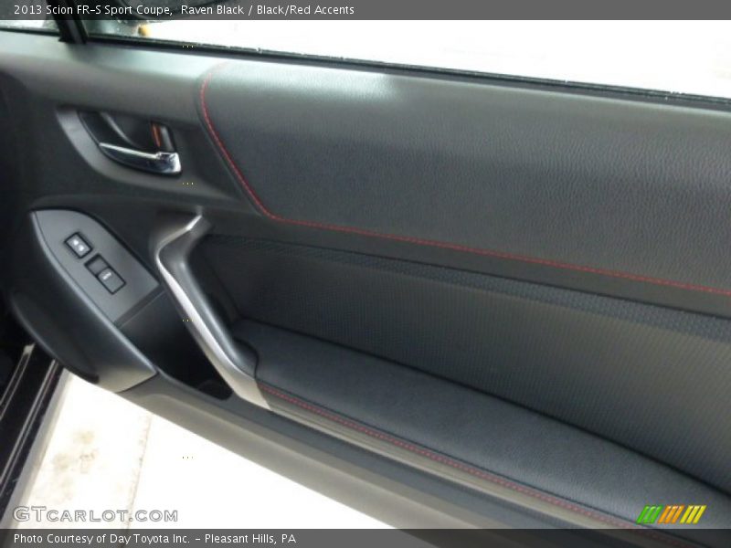 Raven Black / Black/Red Accents 2013 Scion FR-S Sport Coupe