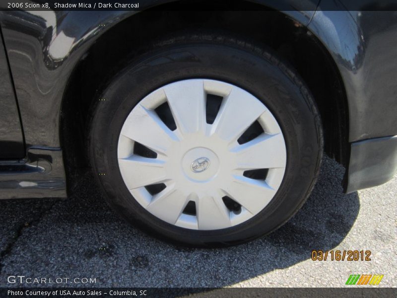 Shadow Mica / Dark Charcoal 2006 Scion xB