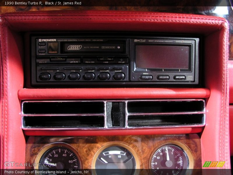 Black / St. James Red 1990 Bentley Turbo R