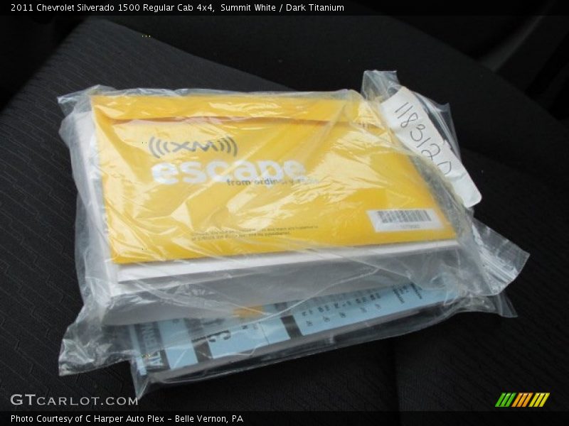 Summit White / Dark Titanium 2011 Chevrolet Silverado 1500 Regular Cab 4x4