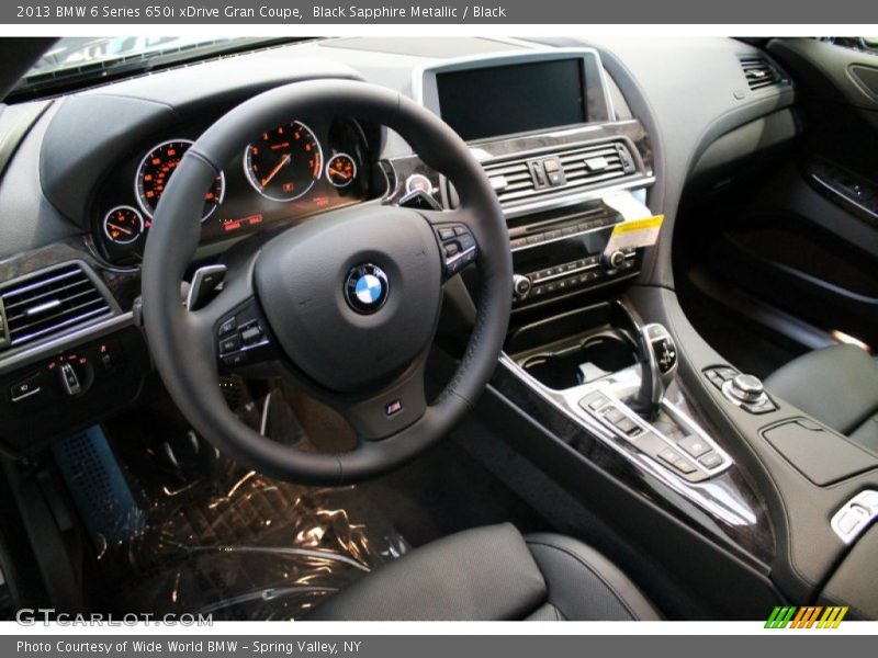 Dashboard of 2013 6 Series 650i xDrive Gran Coupe