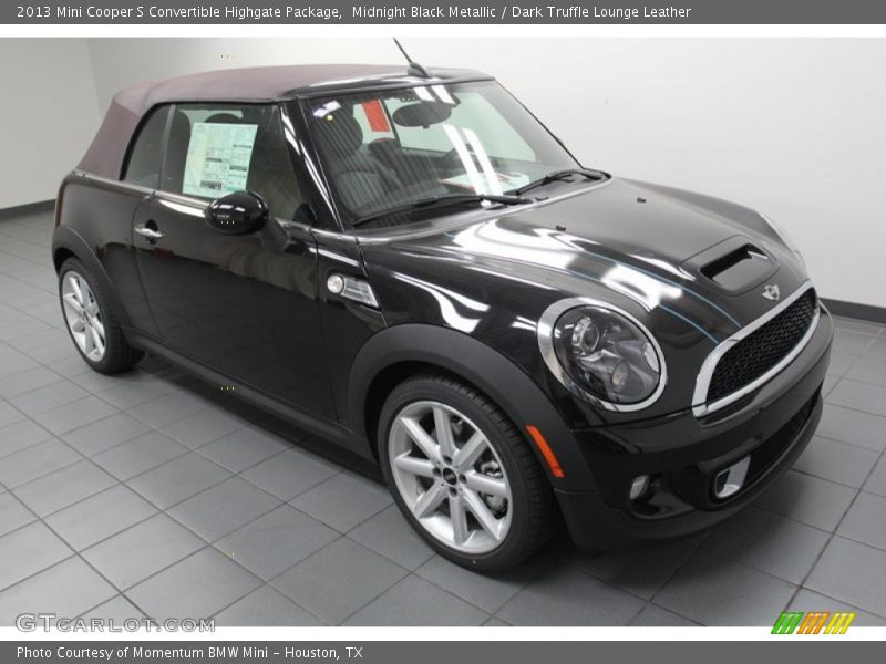 Front 3/4 View of 2013 Cooper S Convertible Highgate Package