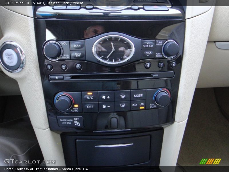 Controls of 2012 FX 35 AWD