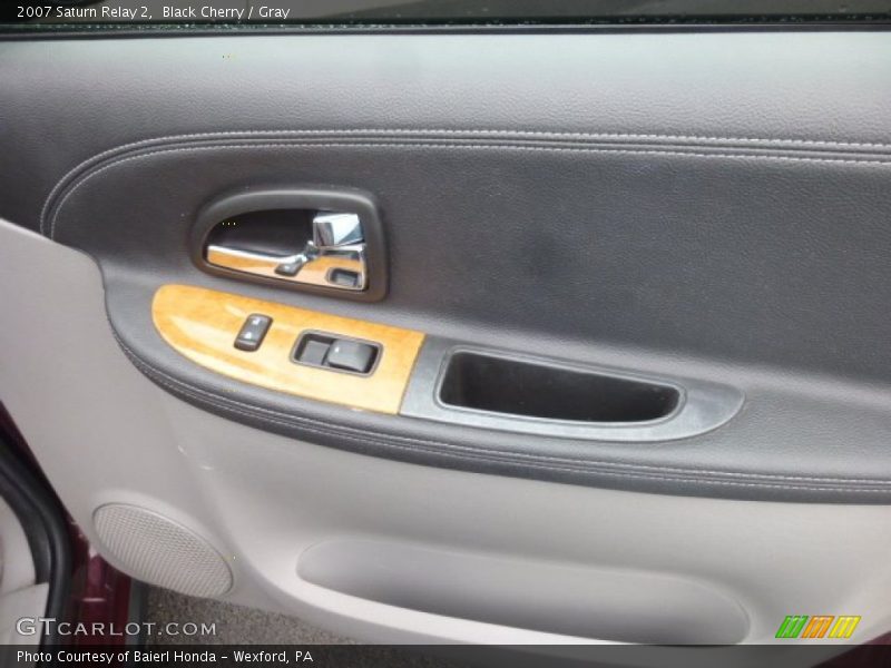 Black Cherry / Gray 2007 Saturn Relay 2