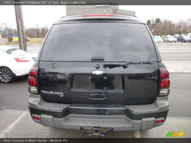 Black / Light Gray 2005 Chevrolet TrailBlazer EXT LT 4x4