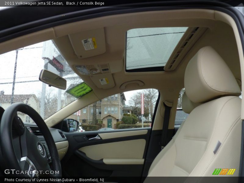 Black / Cornsilk Beige 2011 Volkswagen Jetta SE Sedan