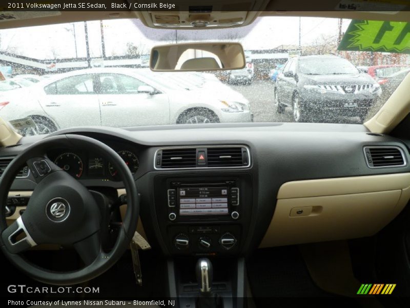 Black / Cornsilk Beige 2011 Volkswagen Jetta SE Sedan