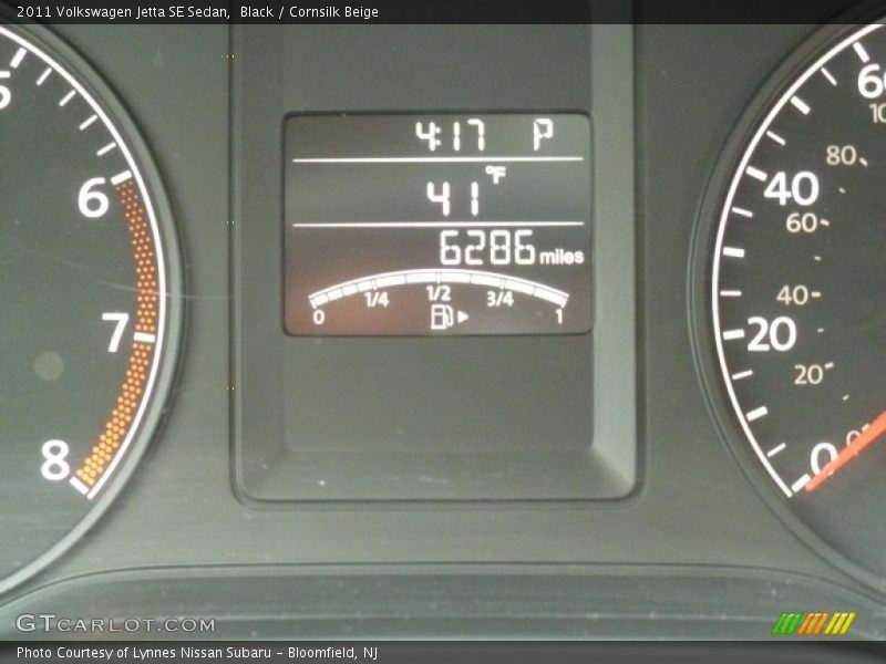 Black / Cornsilk Beige 2011 Volkswagen Jetta SE Sedan