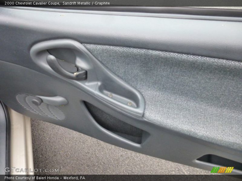 Sandrift Metallic / Graphite 2000 Chevrolet Cavalier Coupe