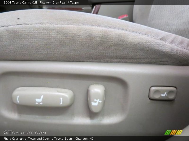 Phantom Gray Pearl / Taupe 2004 Toyota Camry XLE