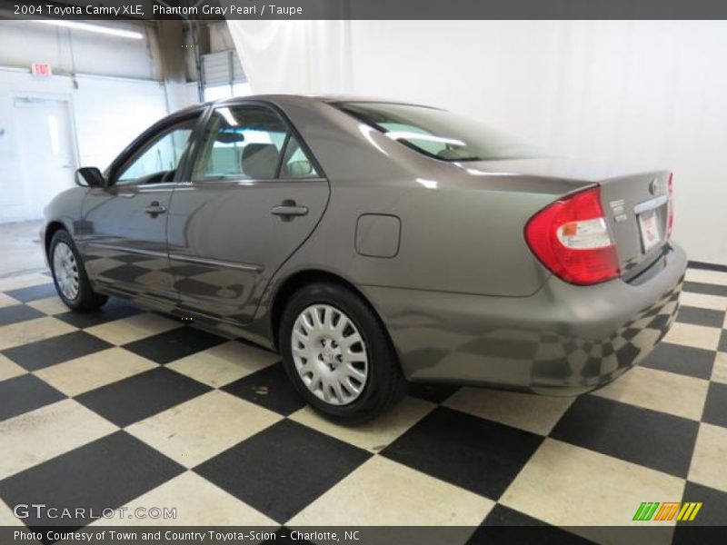 Phantom Gray Pearl / Taupe 2004 Toyota Camry XLE