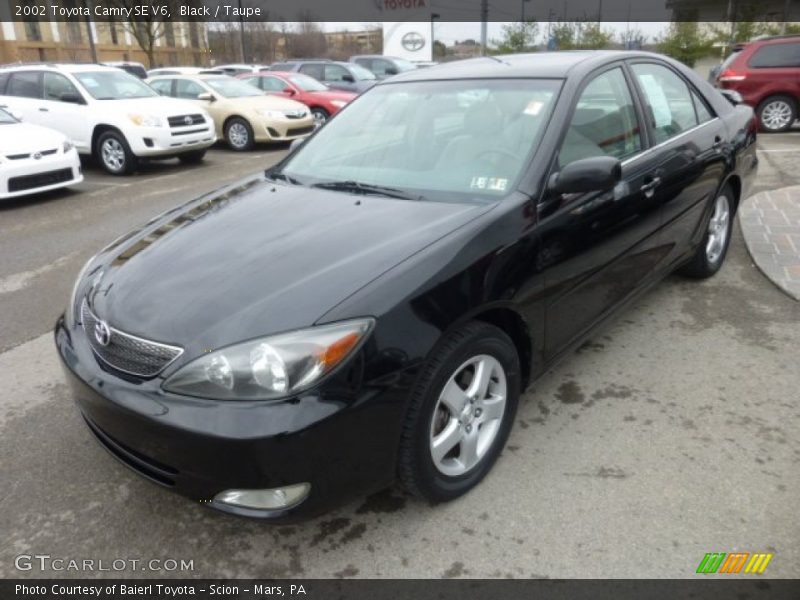 Black / Taupe 2002 Toyota Camry SE V6