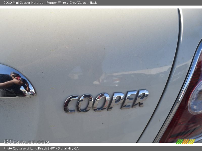 Pepper White / Grey/Carbon Black 2010 Mini Cooper Hardtop