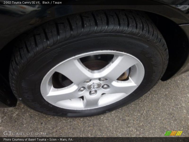 Black / Taupe 2002 Toyota Camry SE V6