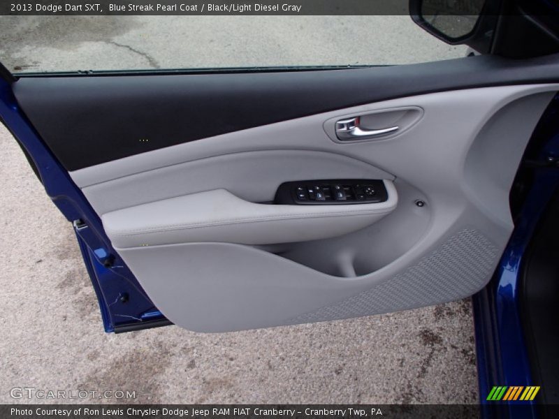 Blue Streak Pearl Coat / Black/Light Diesel Gray 2013 Dodge Dart SXT