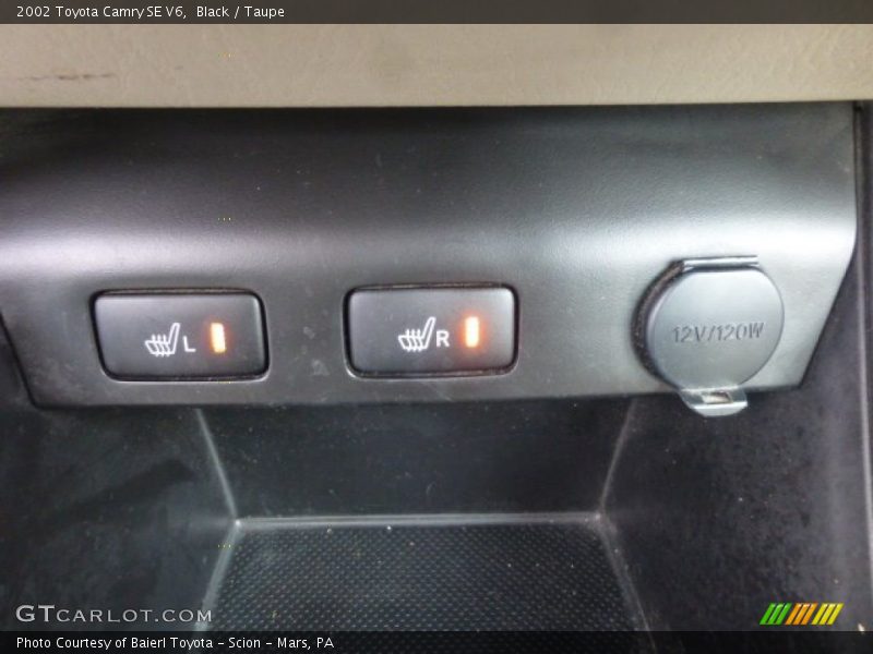 Black / Taupe 2002 Toyota Camry SE V6