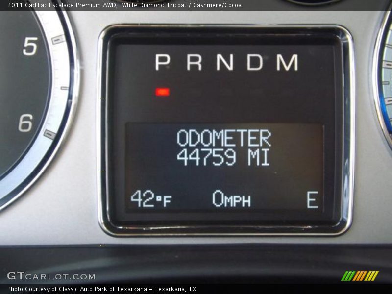 White Diamond Tricoat / Cashmere/Cocoa 2011 Cadillac Escalade Premium AWD