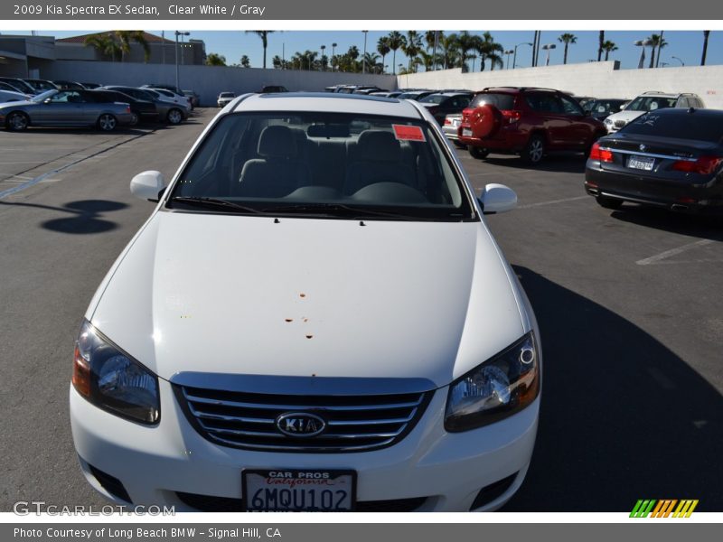 Clear White / Gray 2009 Kia Spectra EX Sedan